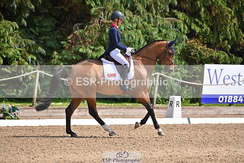 250523A-145112-07374 - B-364-Yasmin.Ingham-KINDA.CORVETTE