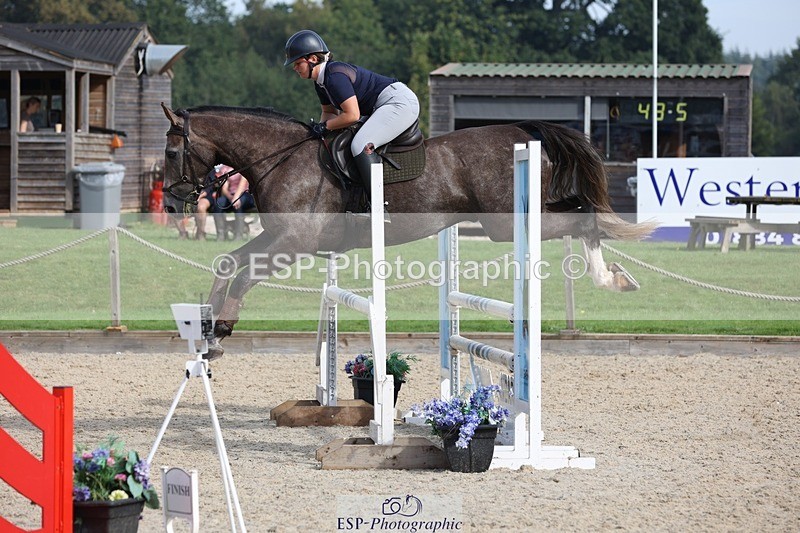 230908-100724-00283 - Cls 6 Snr British Novice & 90cm Open