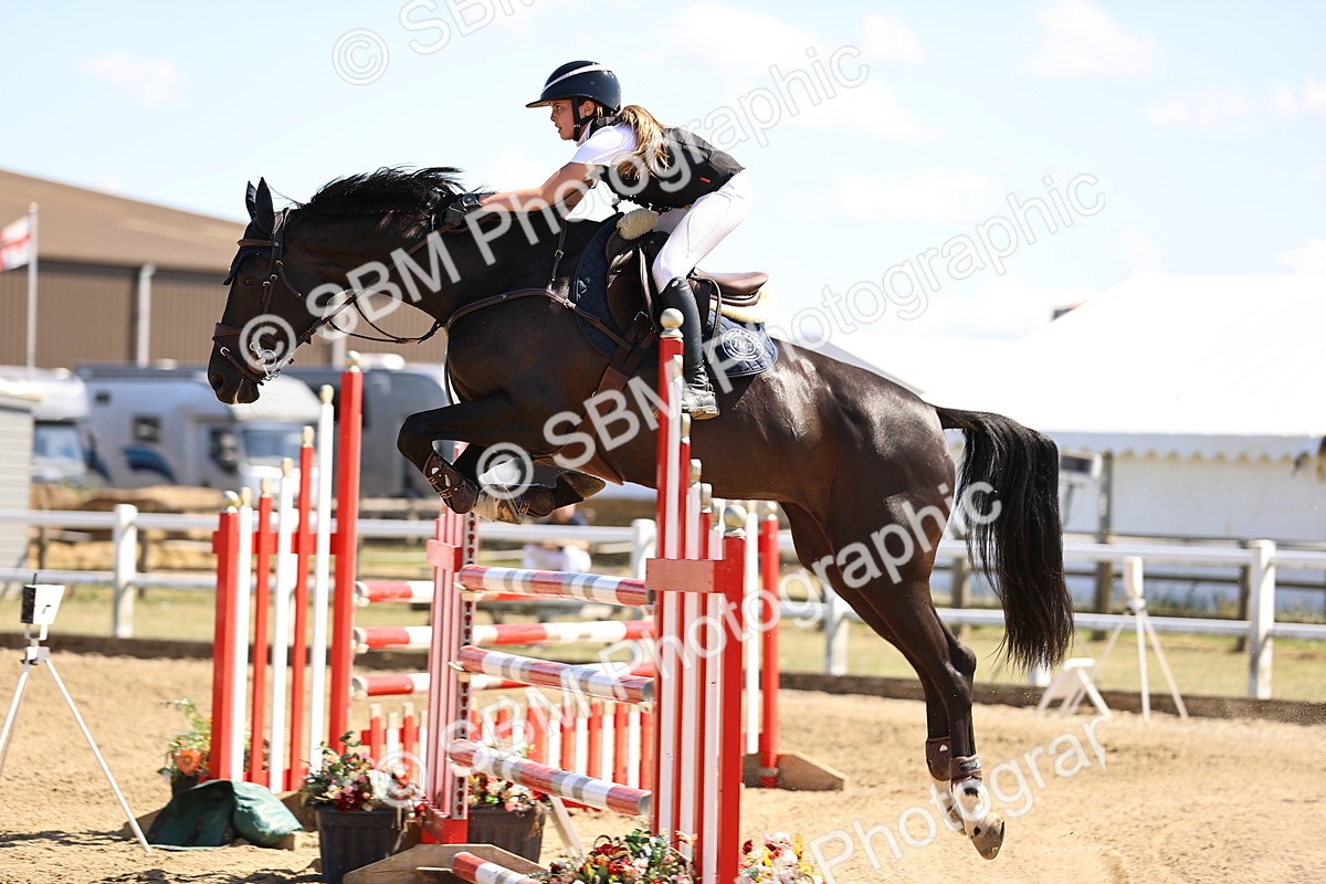 SBM_015221 - Class 16 - Senior foxhunter - 1.20m Open