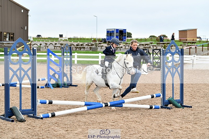 241013B-090230-00081 - Cls 1 Clear Round