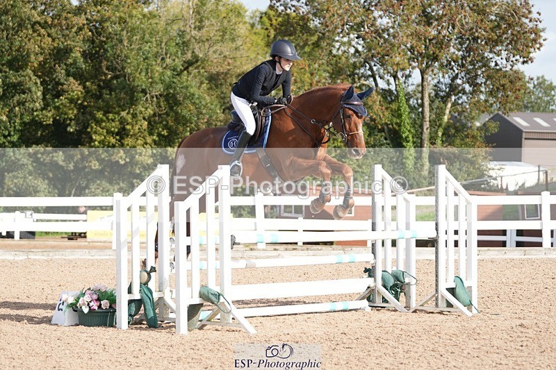 251005-103211-02573 - Cls 22 British Novice and 90cm