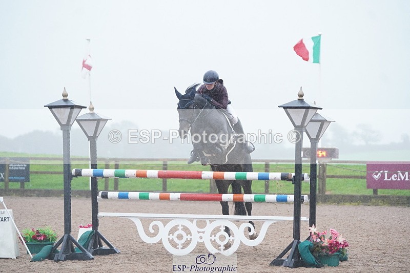 241006A-143916-07944 - Cls 21 Snr Fox & 1.20 Open