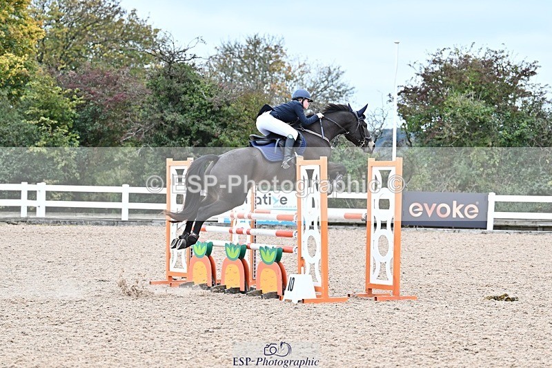 251015-133741-00617 - Cls 4 Newcomers and 1.10m Open