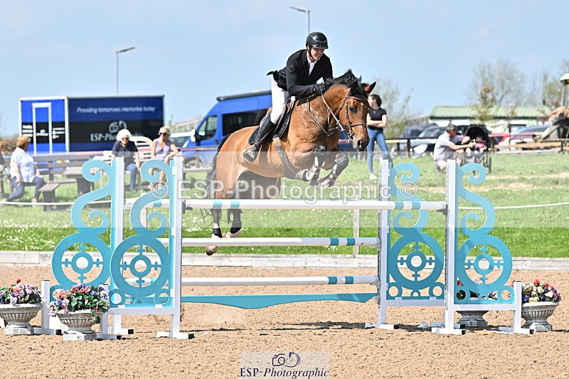 240509A-150530-02644 - Cls 11 National 1.40m Open