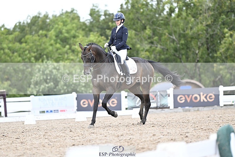 250907-165627-10816 - 113-Nicole.JahanshahiVirtual.Attraction