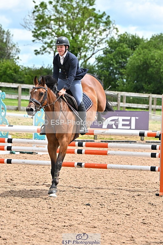 240608A-134231-02641 - Cls 4 Snr Newcomers and 1.10m Open