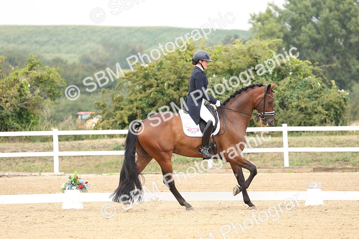 SBM_007483 - Class 9 - FEI INT I - 14.57-15.45