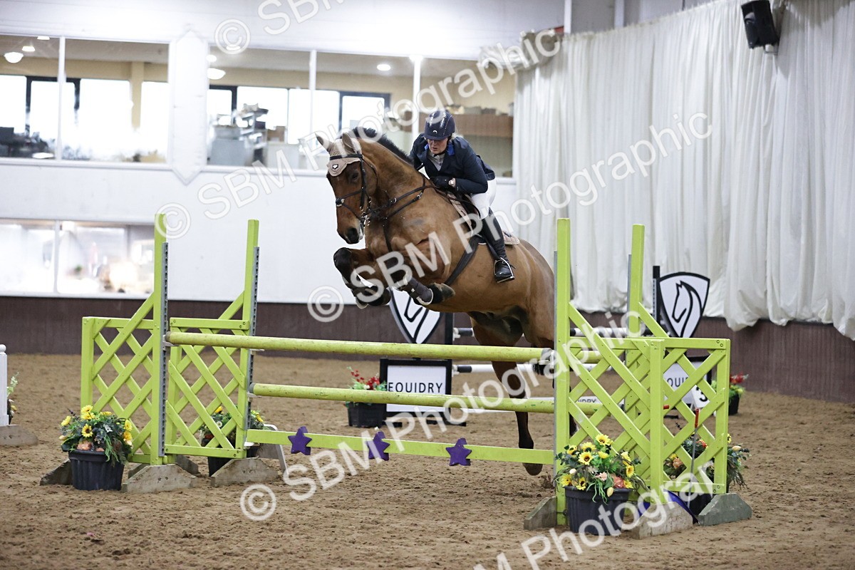 SBM_001125 - Class 4 - Senior Newcomers/ 1.10m Open