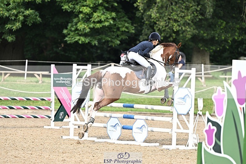 240818-092717-03395 - Cls 8A Snr British Novice