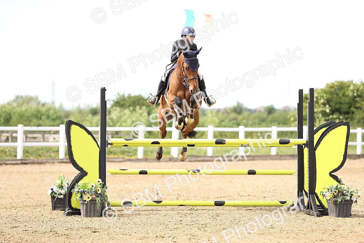 SBM_005100 - Class 12 - 1.15m Open (Members Cup)