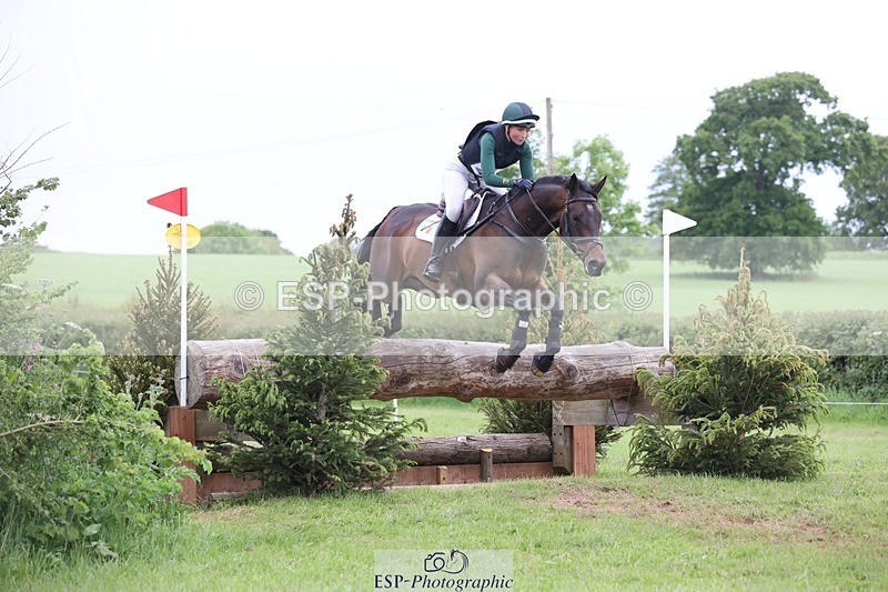 240525-172559-18254 - 271-WILD_ATLANTIC_WAY-Susie_Berry
