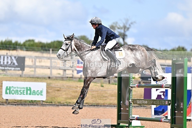 260819-144948-01221 - Cls 6 Foxhunter and 1.20m