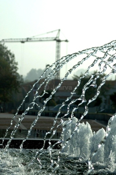Swaying - Water Fountain