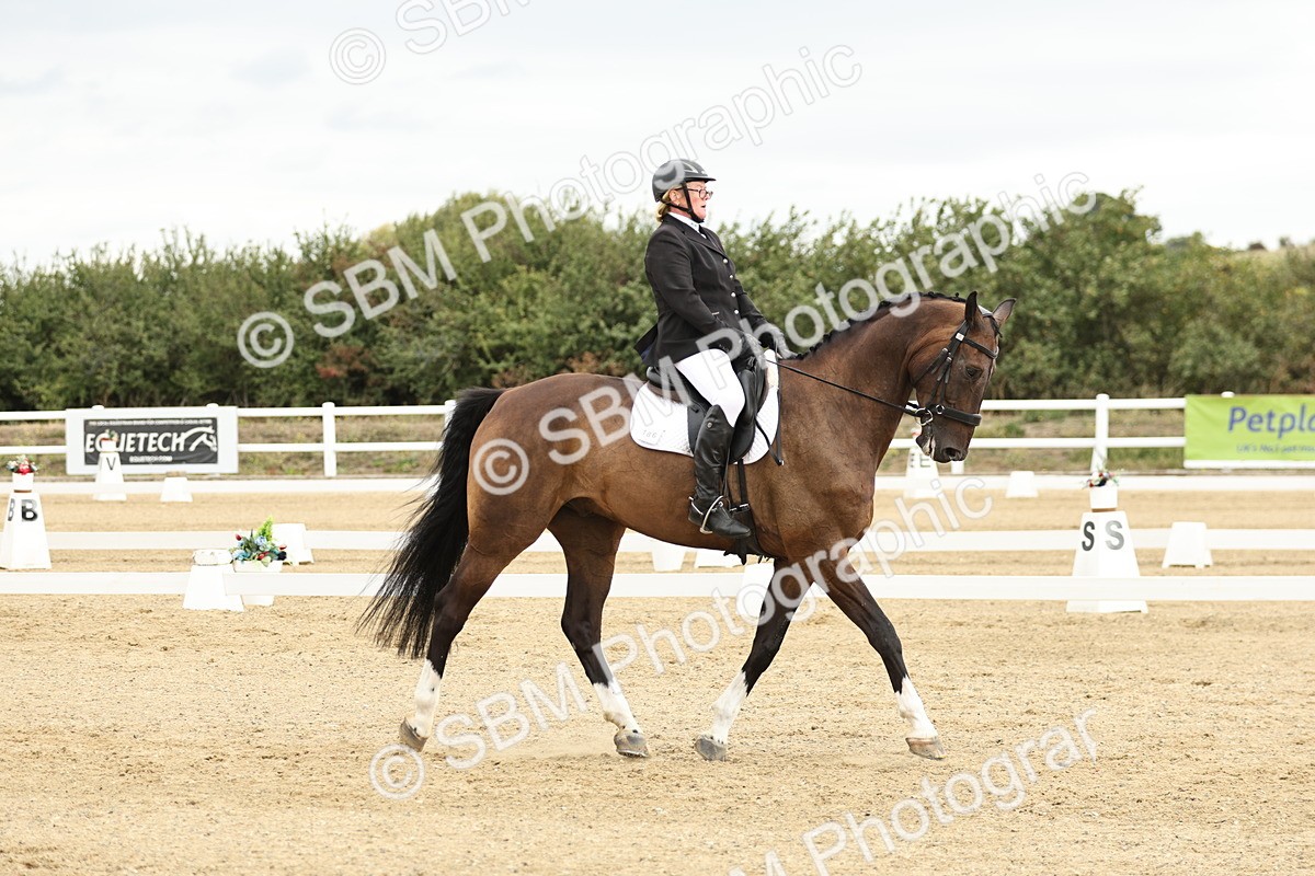 SBM_006953 - Class 21 - Medium 5 Bronze - 10.04-10.52