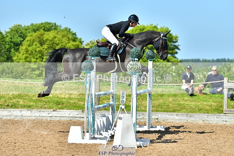 230527A-110507-03821 - Cls 14 Newcomers