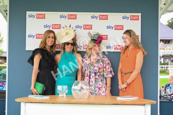 yr20082021r7-52 - Race 7 5.10pm Sky Bet Mile