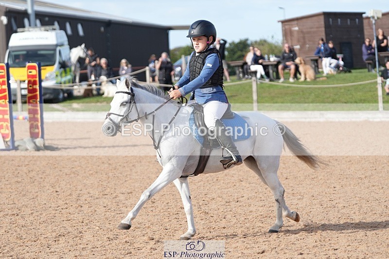 260926-154628-01296 - Cls 13 70cm Speed Derby