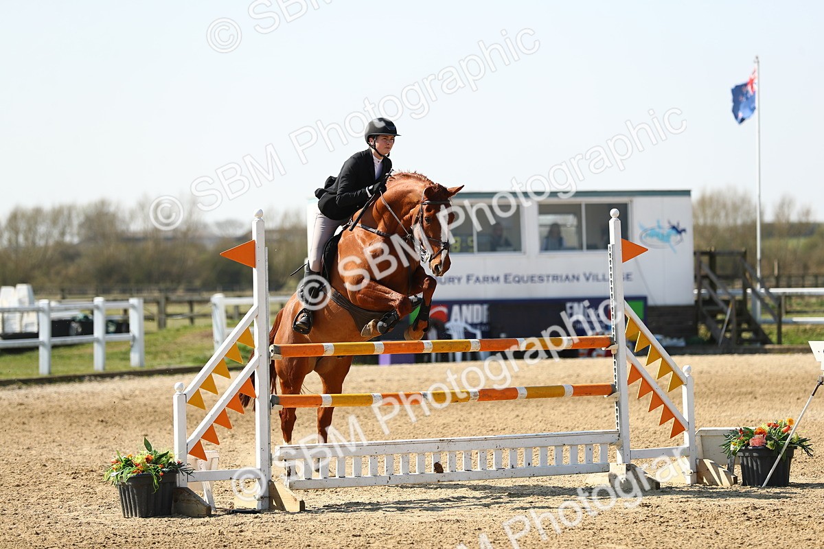 SBM_001107 - Class 4 - Senior Newcomers - 1.10m