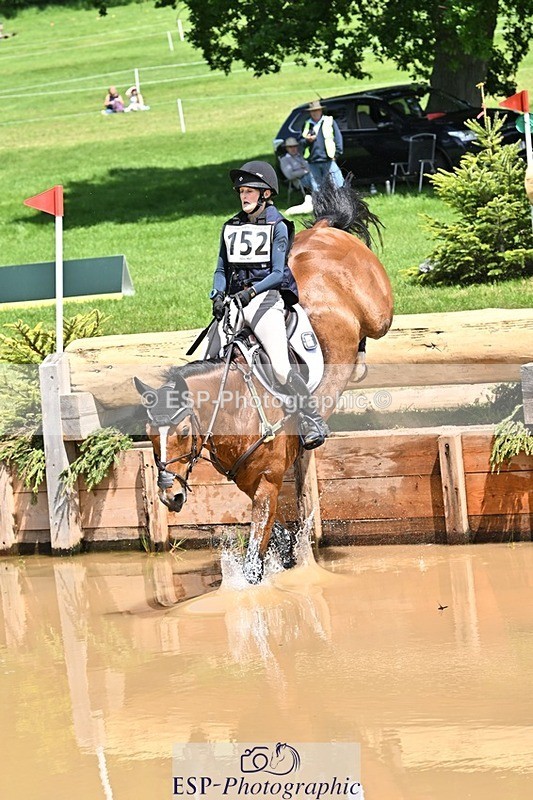 240525-133313-14457 - 152-MODRIX_DOR_VAN_DE_MISPELAERE-Annabel_Walsh