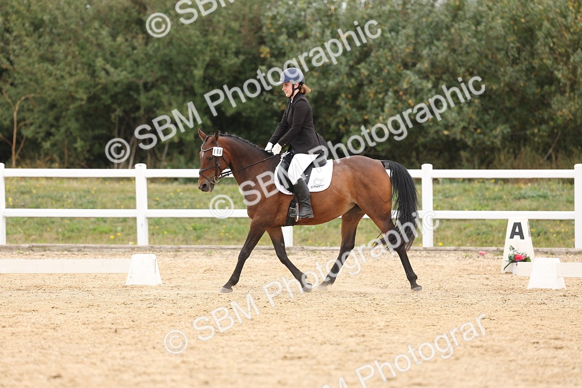 SBM_00914 - Class 8 - Novice 27 Champs