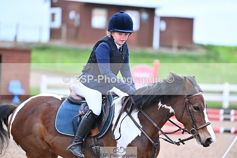 241117X-080204-03023 - Cls 01s 10YO & Under