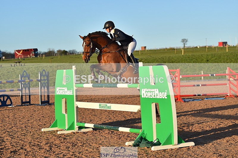 240306A-171026-02701 - Cls 6 National 1.30m and 1.40m