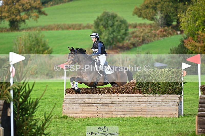 251025A-135602-20506 - F-482-Evie.Matthews