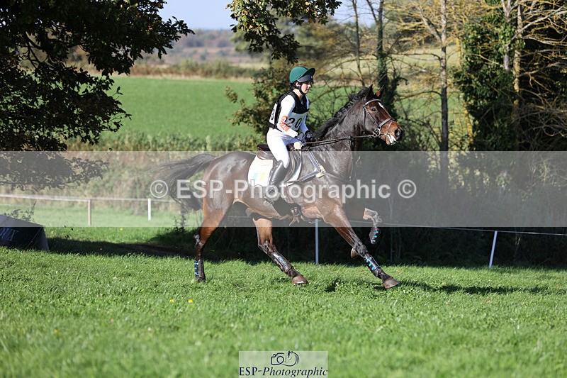 241025-143016-09107 - 203-Isny.O'Donnell-CROSSFIELD.SMARTIE