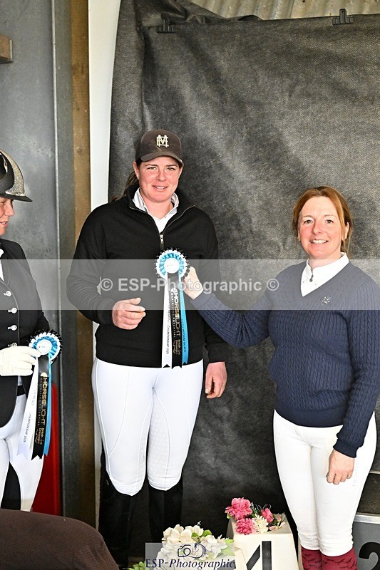260214-130501-03860 - Cls 15 Medium Silver Presentations