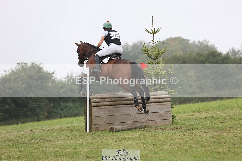 240901A-123637-08860 - 370-Sophie.Damment-SPRING.RISING