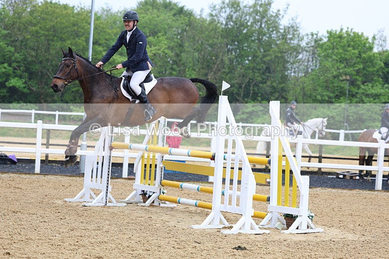 3E7A7189 - Class 7: Senior Newcomers/1.10m open