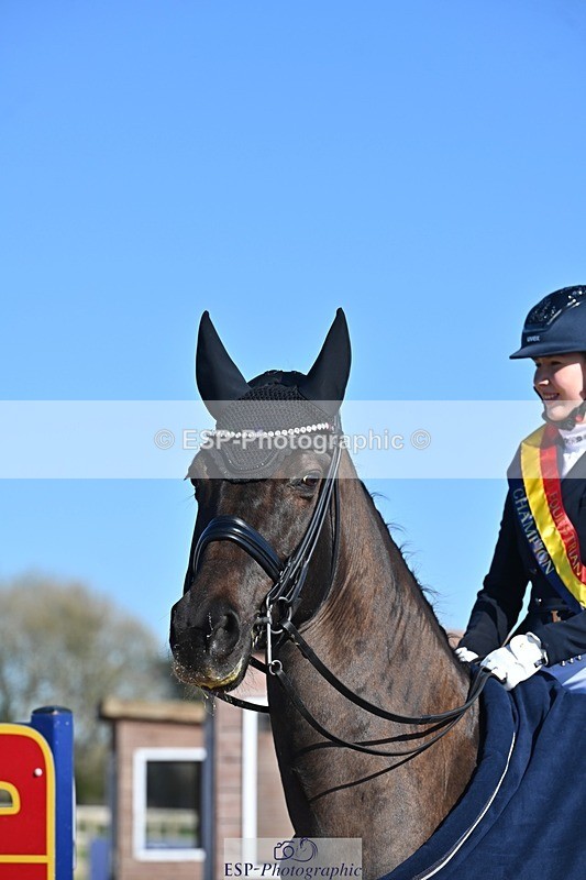 250405-153825-11809 - Cls 28 Young Riders Team