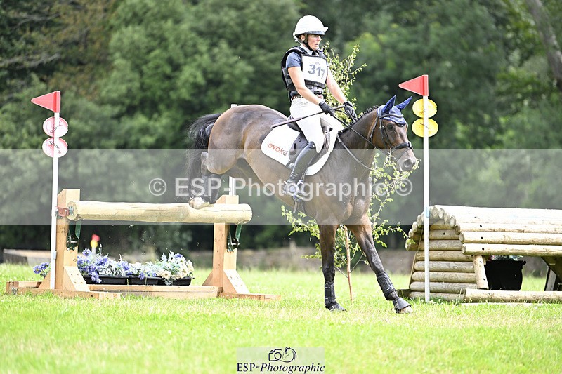 240804-112535-12019 - 317-Flora_Harris-TOUBALOU_C