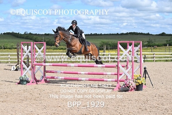BPP_1929 - CLASS 18 SUN British Novice/ 90cm Open