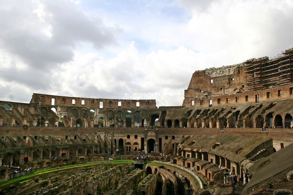 The Colosseum _IT044 - Italy