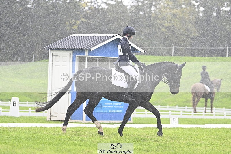 251023A-121650-04053 - F-421-Isabella.Hooton