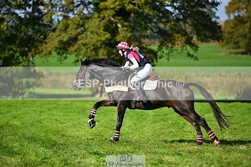 251025A-122952-19117 - F-421-Isabella.Hooton