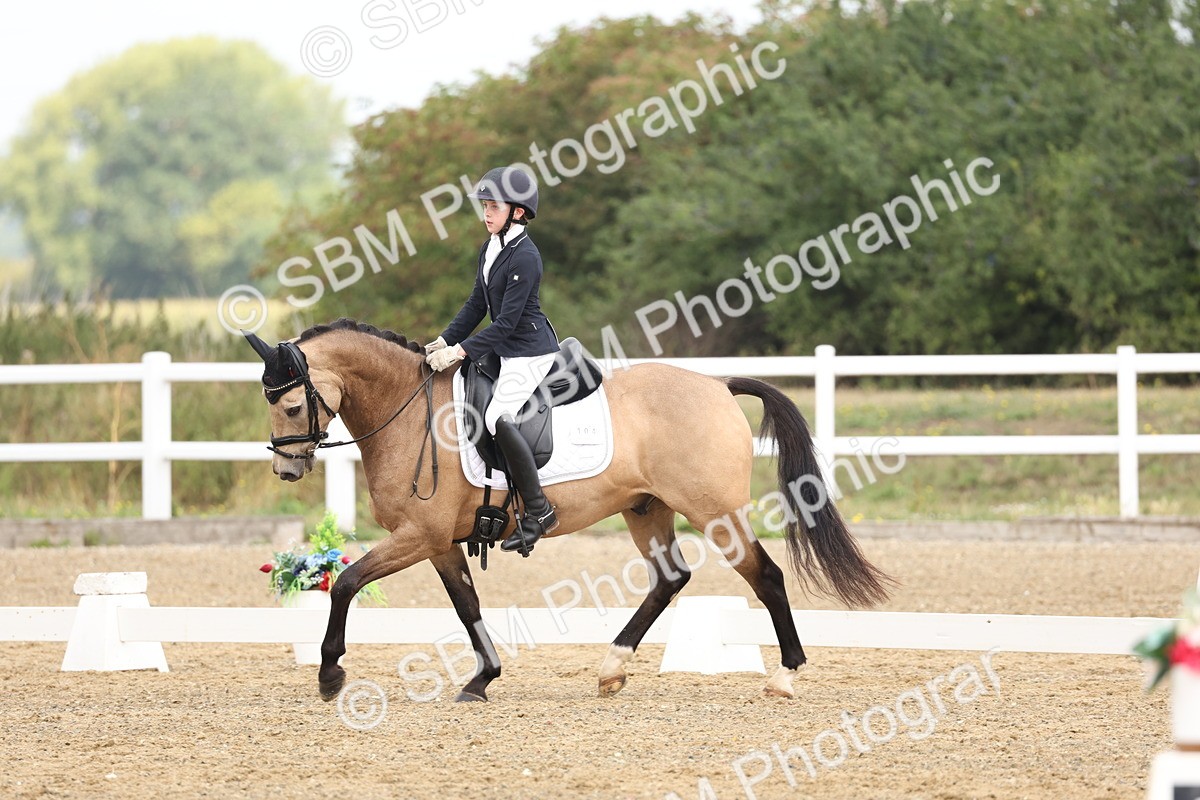 SBM_005789 - Class 6 - Novice 6 - 10.26-11.29