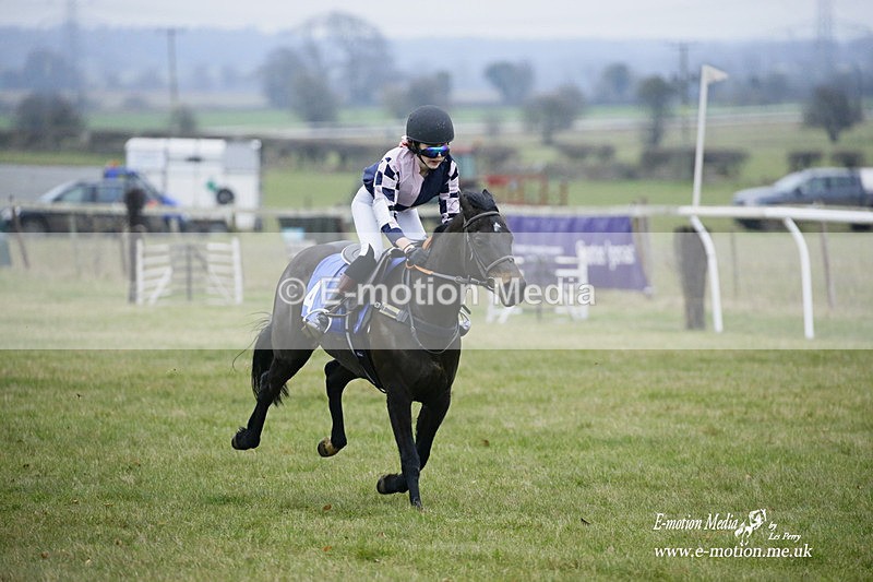 PtP 230122 72 - Cocklebarrow Races - Heythrop Hunt - 23/01/22