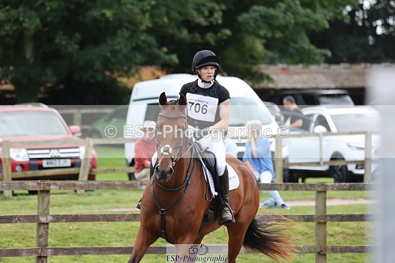 240804-163028-16899 - 706-Sharon_Kellaway-OBERON_XII