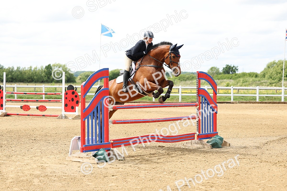 SBM_005932 - Class 19 - Senior Newcomers - 1.10m