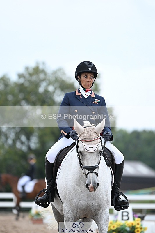 250907-121551-08282 - 010-Donna.HarrisKylah