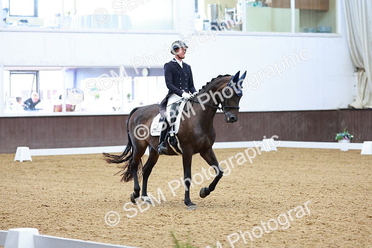 SBM_008008 - Class 9 - FEI INT II - 16.54.17.57