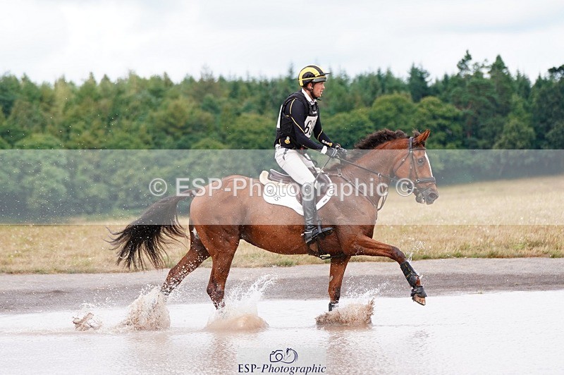 250803A-153946-16652 - O-686-Tom.Rowland-YOULL.NEVER.WALK.ALONE