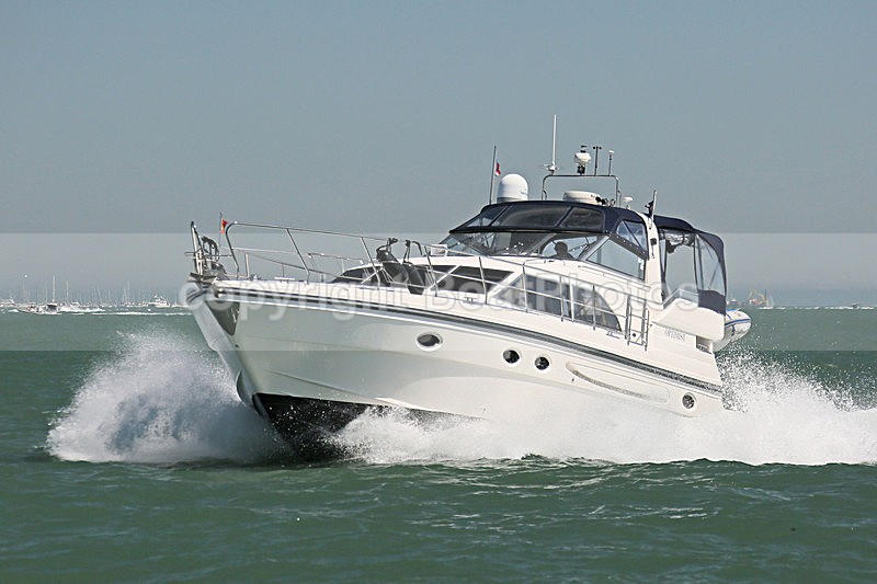 160723 OPTIMIST Y92A8259 - Flybridge Cruisers