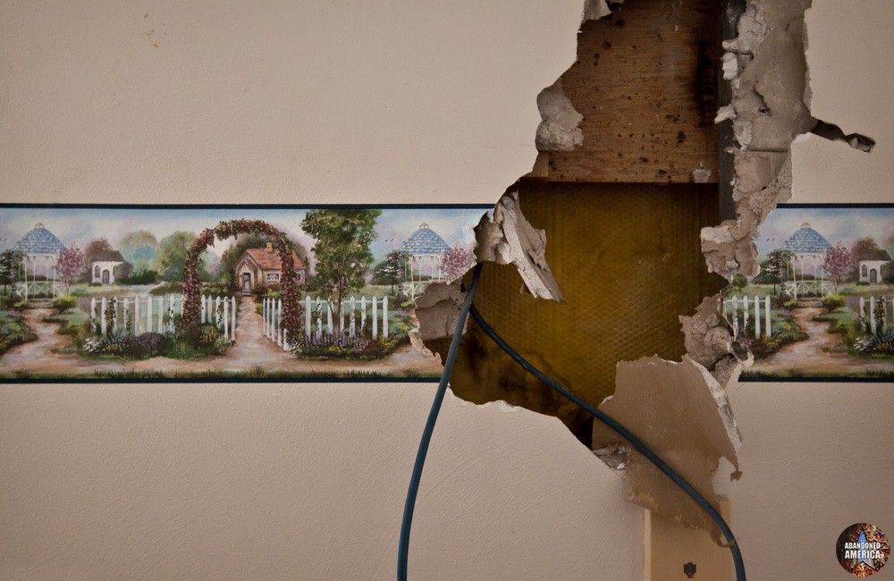 Monsour Medical Center PA) Smashed Wall