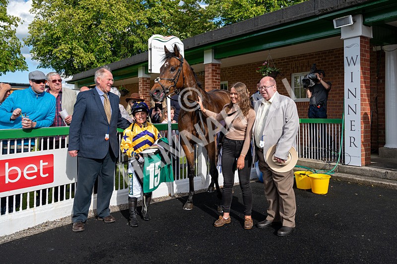 160624-Race 5-American Affair-5605 - Race 5