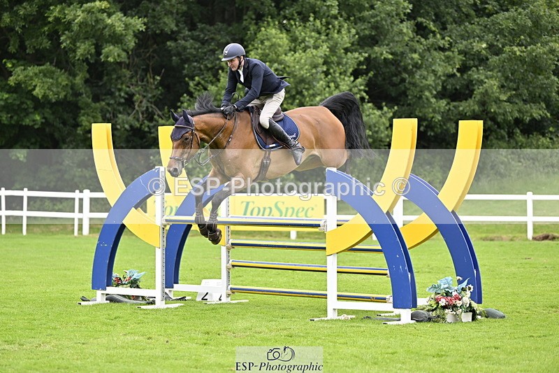 250613A-131152-02103 - Cls 3 Snr Foxhunter