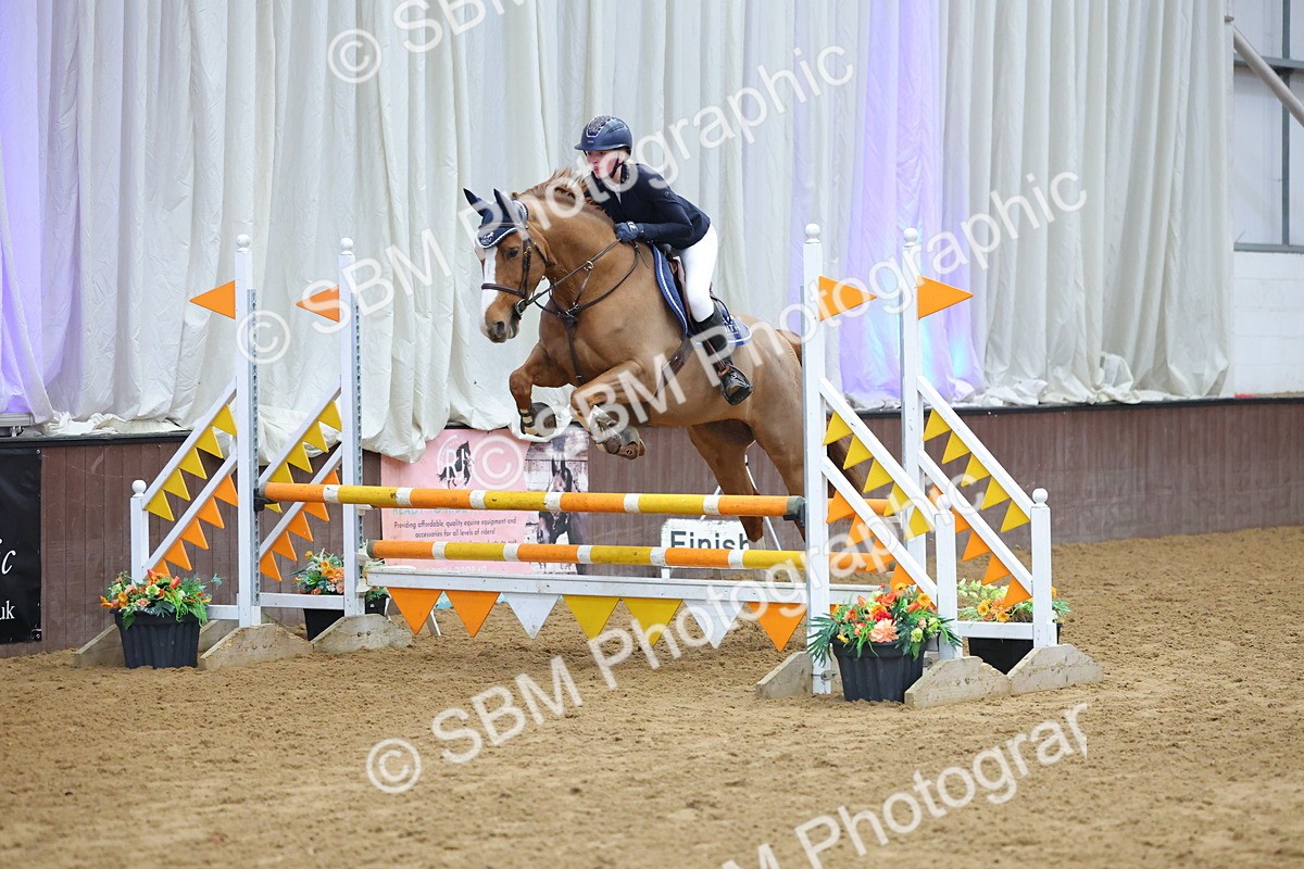 SBM_009478 - Class 20 - Senior British Novice/ 90cm Open - First Round (0.90m)