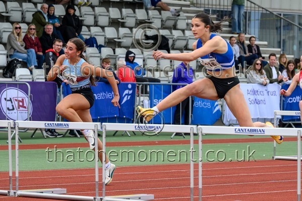 Nat26SUN-914159 - Track Female